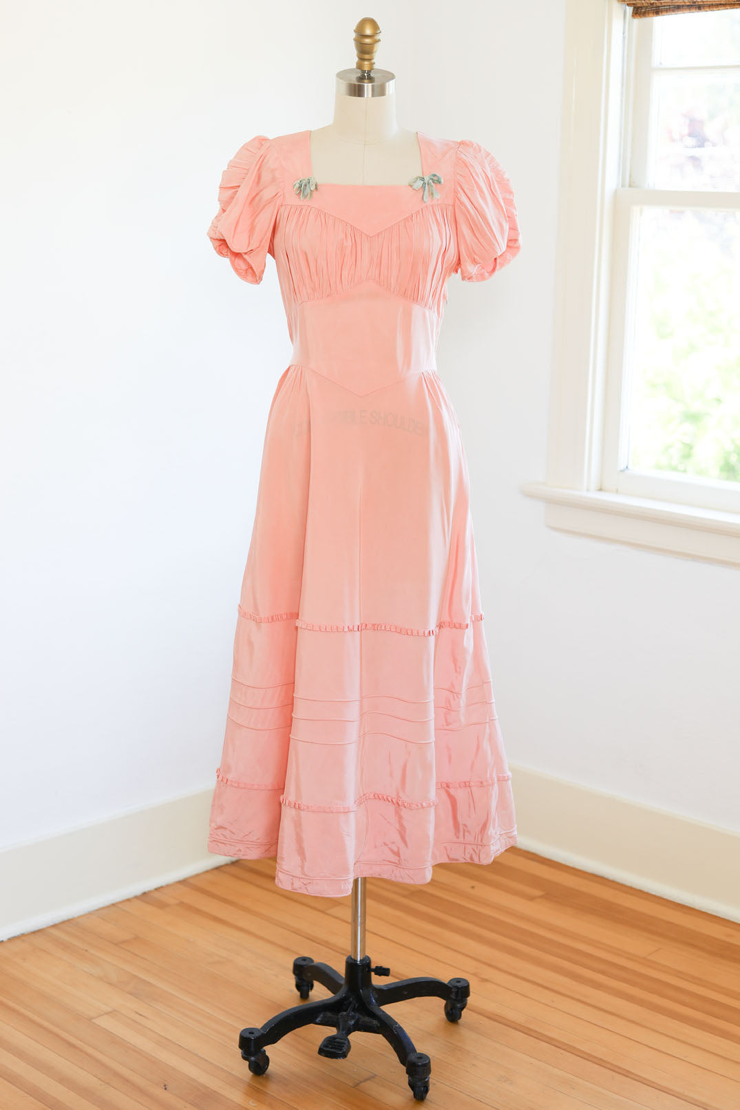 Vintage Early 1940s Dress - ETHEREAL Ballet Slipper Pink + Pastel Blue Taffeta New York Creations Puff Sleeve Dress Size S