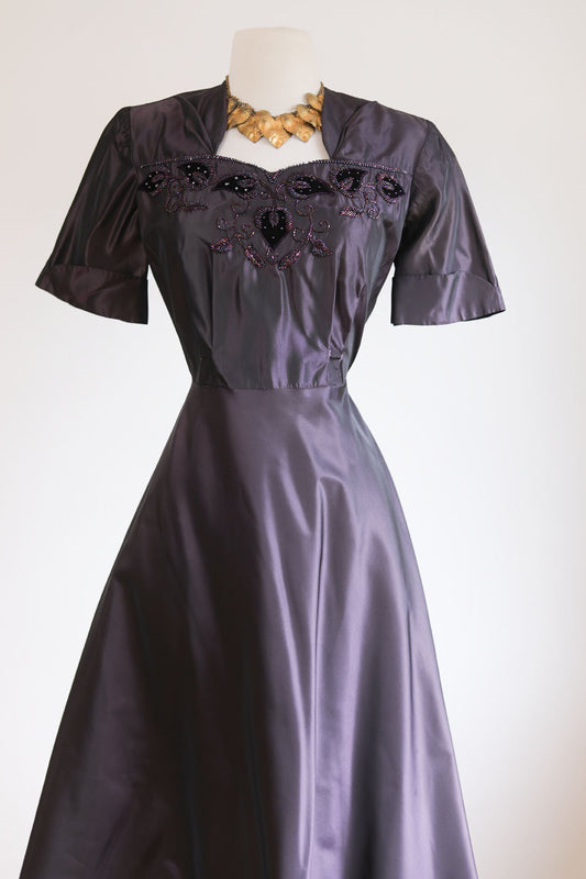 Vintage 1940s Dress - Exceptional Deep Violet Silk Taffeta + Velvet Cocktail Party Dress w Beaded Leaves Size M to L