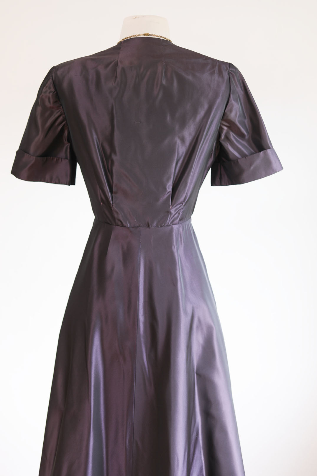 Vintage 1940s Dress - Exceptional Deep Violet Silk Taffeta + Velvet Cocktail Party Dress w Beaded Leaves Size M to L