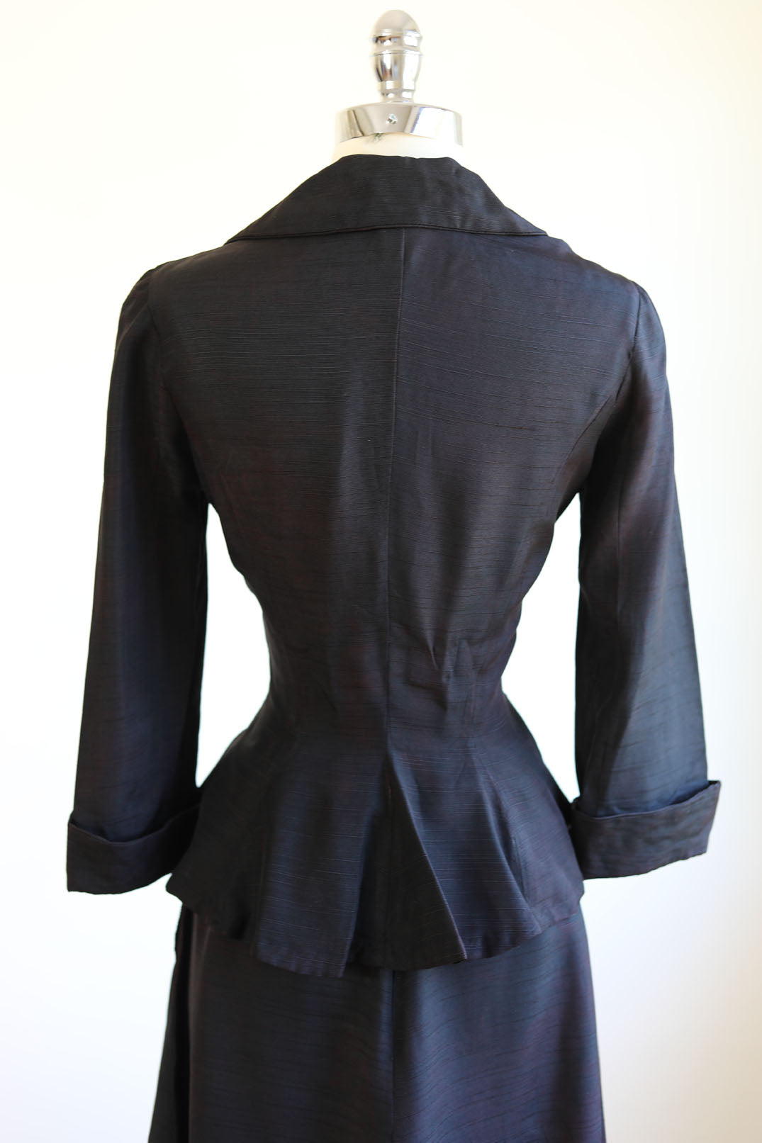 Vintage 1940s Rayon Suit - FAB Black Sculpted Princess Suit w Tartan Trim + "Chain" Buttons As-Is Size S - M