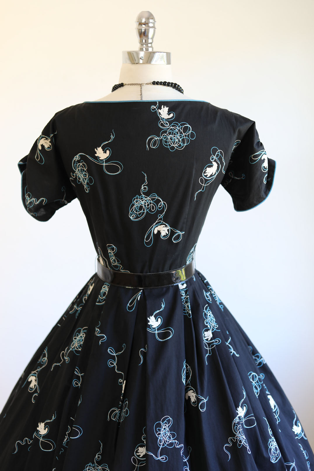 Vintage 1950 Dress - RARE Black Aqua White Kitten w Yarn Novelty Cotton Print Cat Sundress Size S