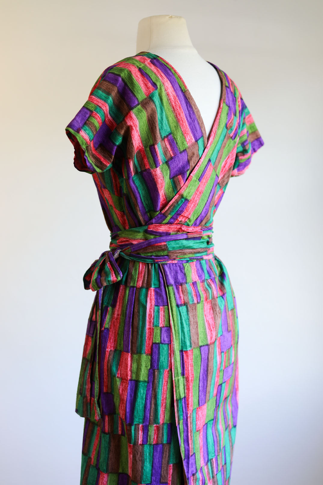 Vintage 1950s Wrap Dress - Lush Teal Olive Purple Strawberry Midcentury Modern Print Cotton Sundress Size M