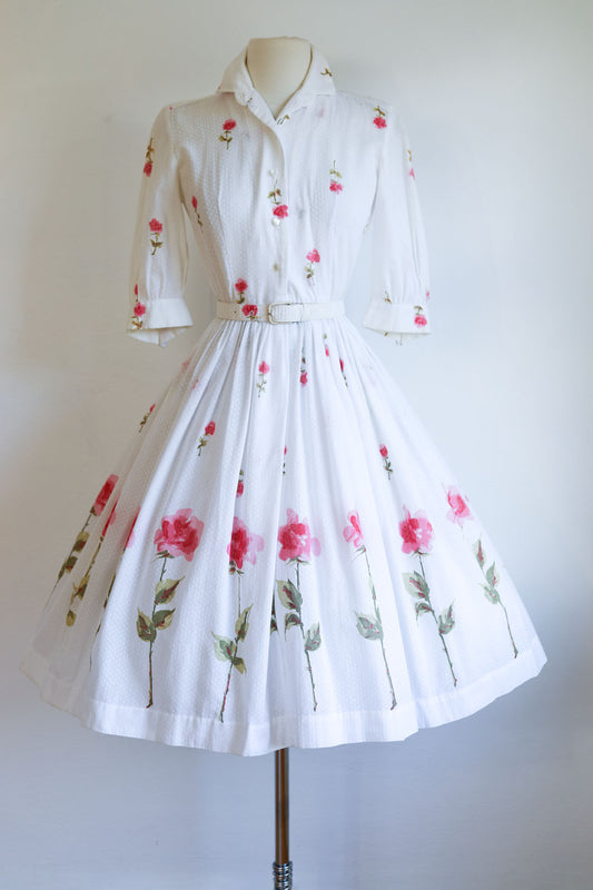 Vintage 1950s Shirtwaist - Darling Dotted Swiss Cotton Serbin Dress w Long-Stemmed Rose Print Size XS