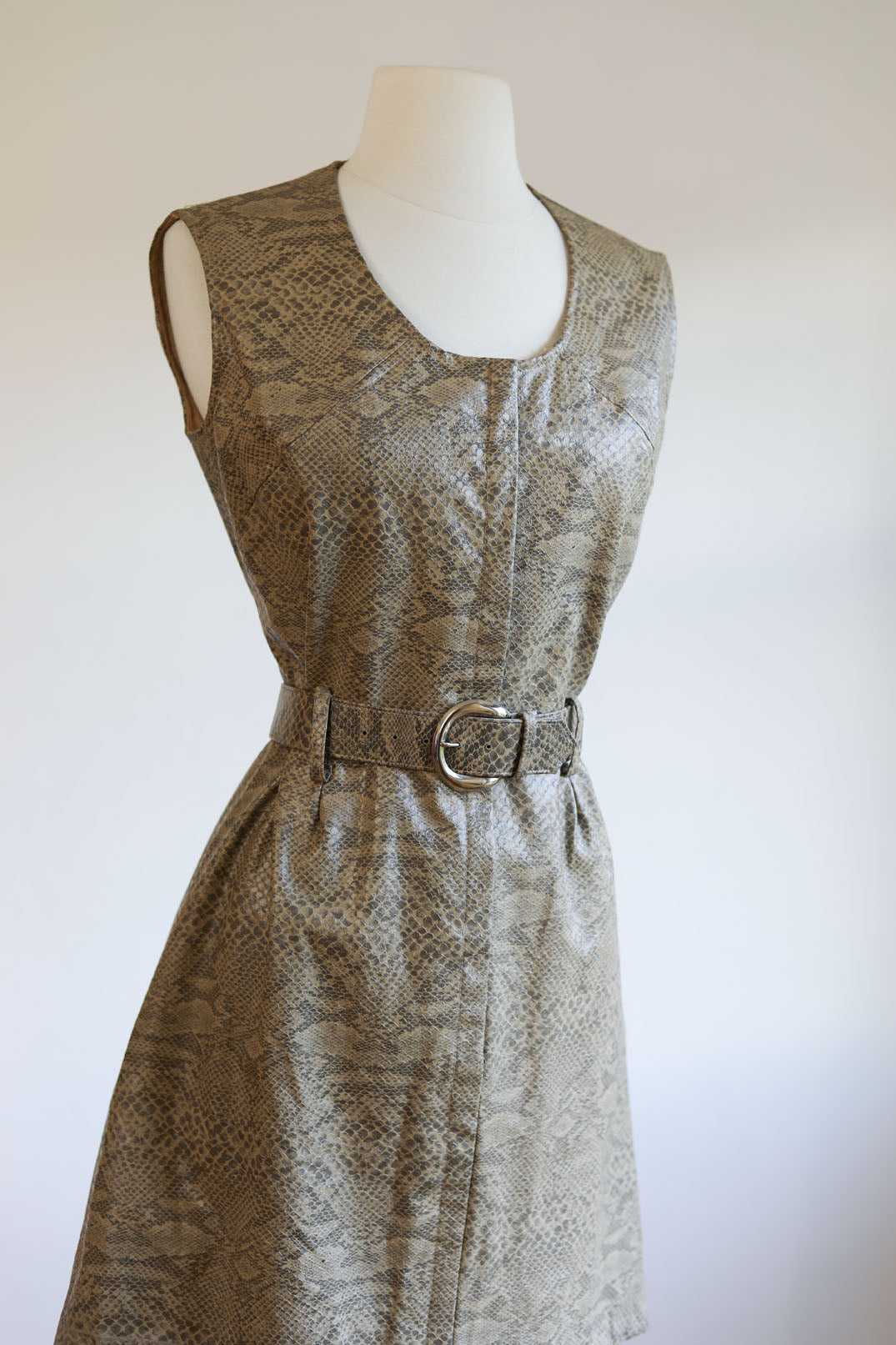 Vintage 1960s Vinyl Dress - Mod Snakeskin Print Front Zip Belted Designer Jumper Minidress Size S