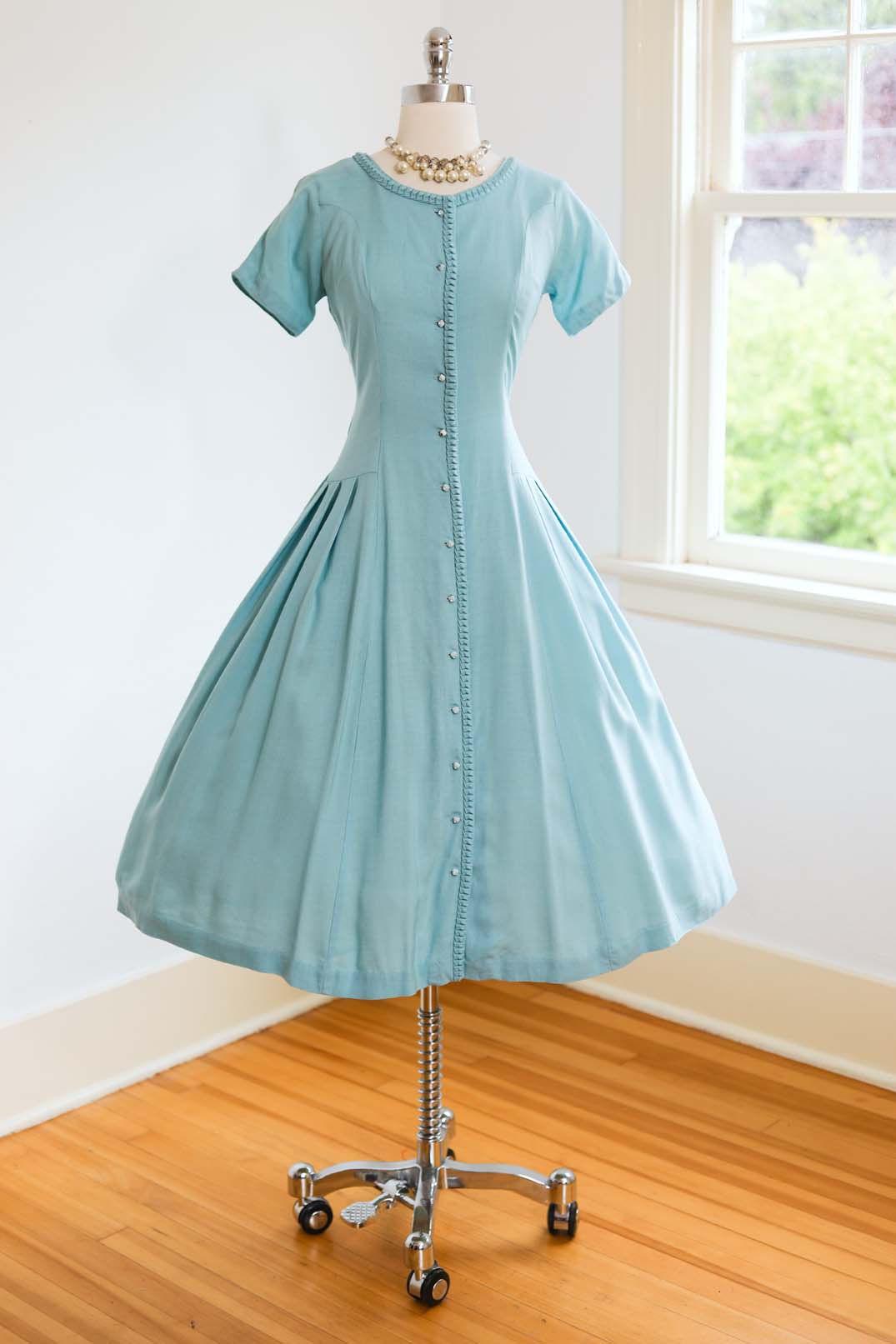 Vintage 1950s Dress - STUNNING Robin's Egg Blue Butcher Linen Johnnye Princess Dress Size M