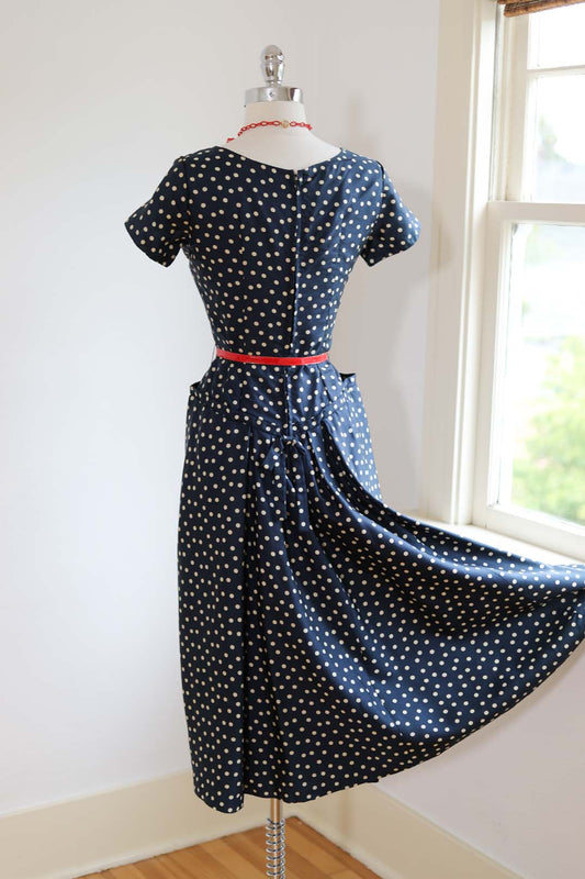 Vintage 1950s Dress - TURBO POCKET Navy + Cream Polka Dot Cocktail w Sweeping Fishtail Rear Size M