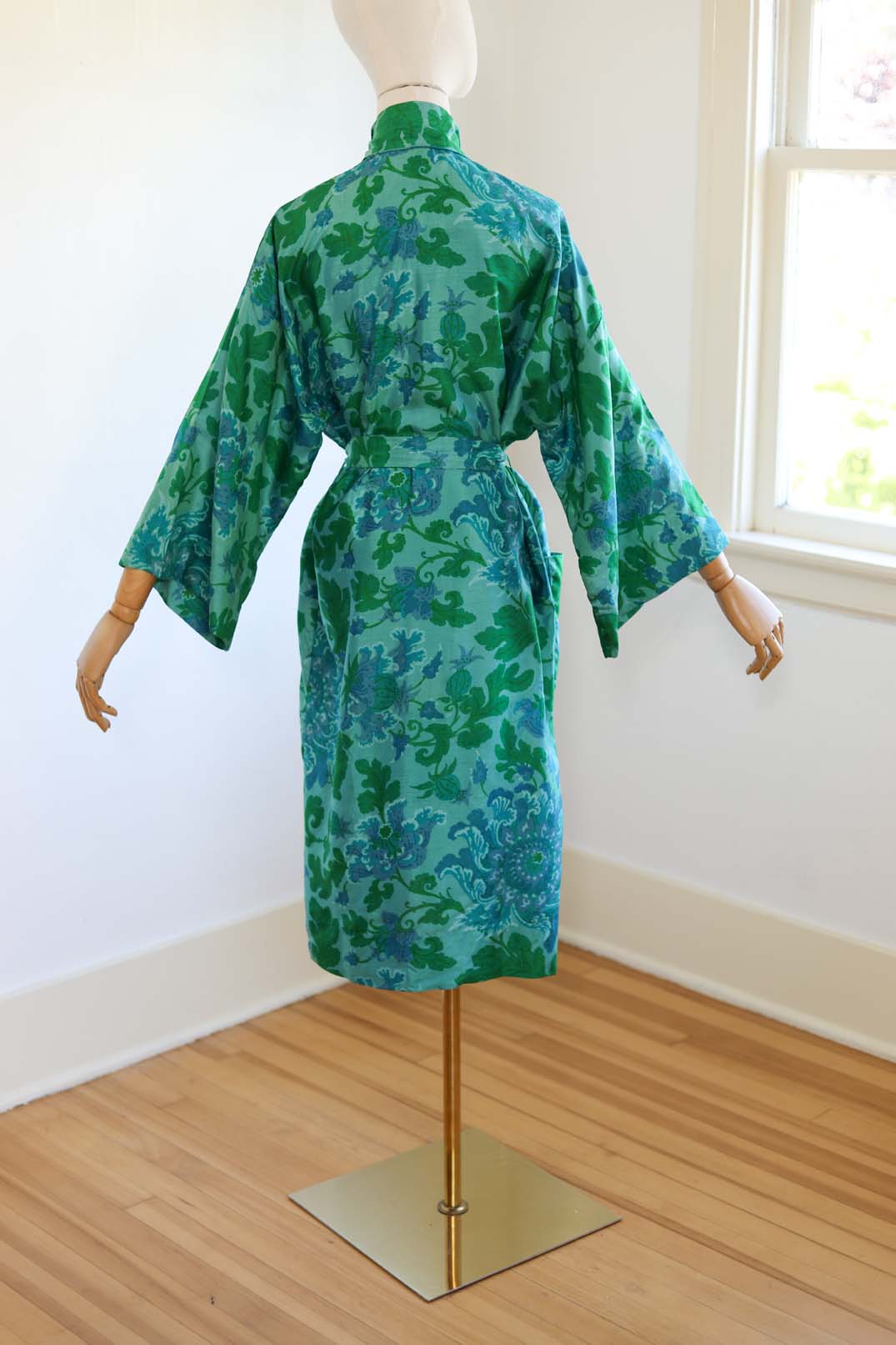 Vintage 1960s Thai Silk Wrapper Robe - GLOWING MERMAID Green + Aqua Mums Glam Dressing Gown w Belt Fits XS to L