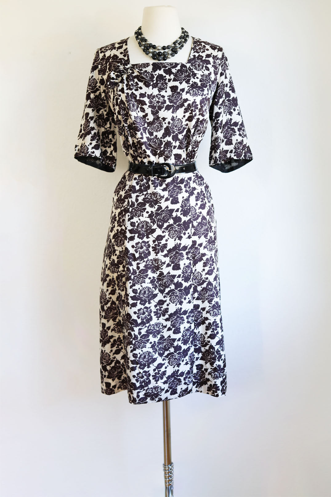 Vintage 1950s Dress - Volup Black White Rose Print Frilled Cocktail Dress w Cropped Jacket Size L to XL