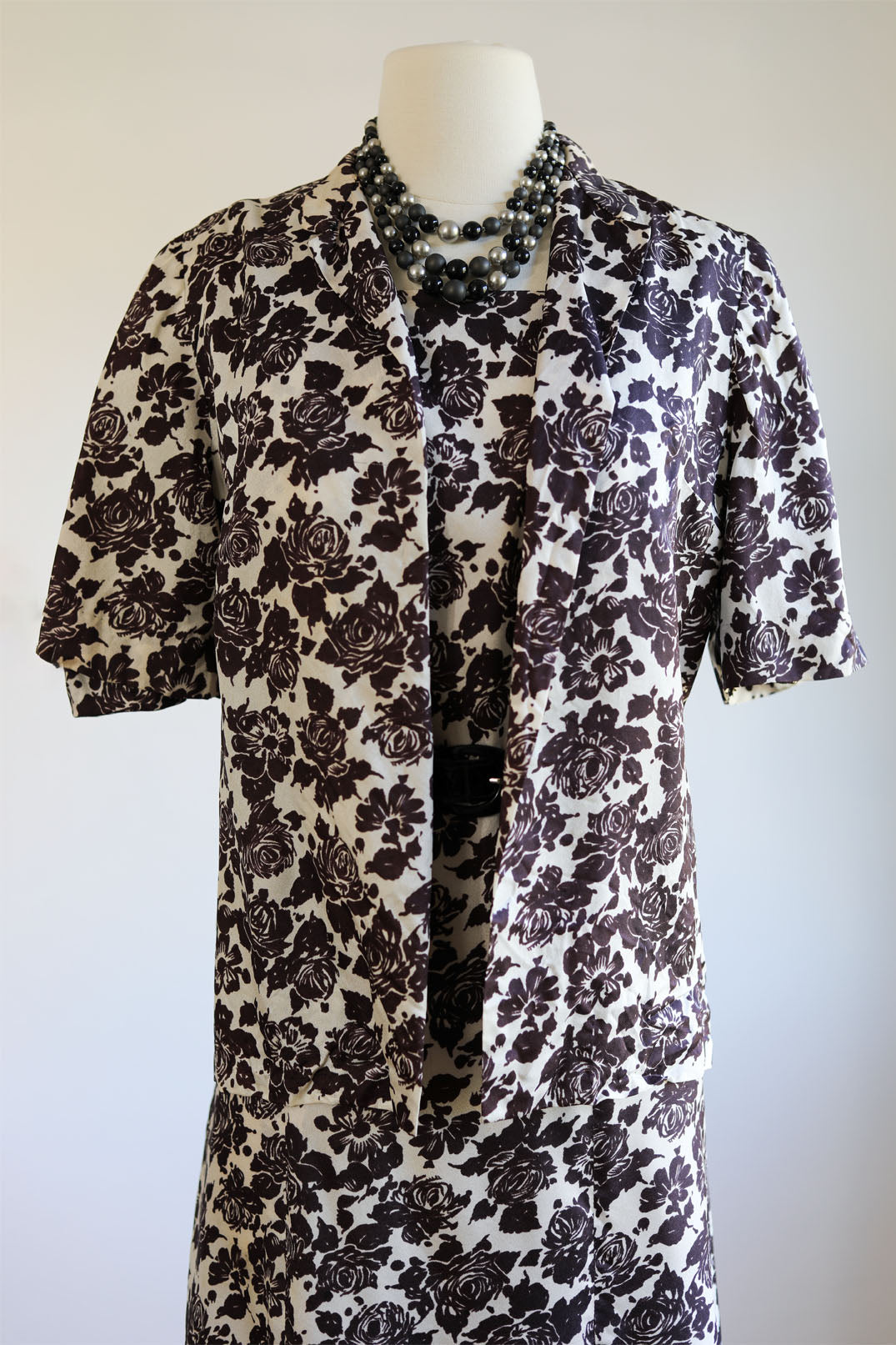 Vintage 1950s Dress - Volup Black White Rose Print Frilled Cocktail Dress w Cropped Jacket Size L to XL