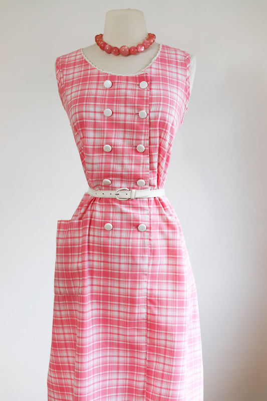 Vintage 1950s to 1960s Shirtwaist - Volup Pert Barbie Pink Plaid Cotton w Hip Pocket Size L to XL