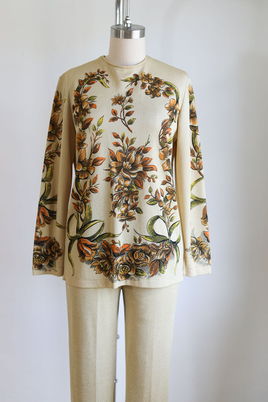 Vintage 1960s Pant Suit - INCREDIBLE Golden Shimmer Autumn Floral + Ribbons Border Print Blouse + Stretch Cigarette Pants Size S - M