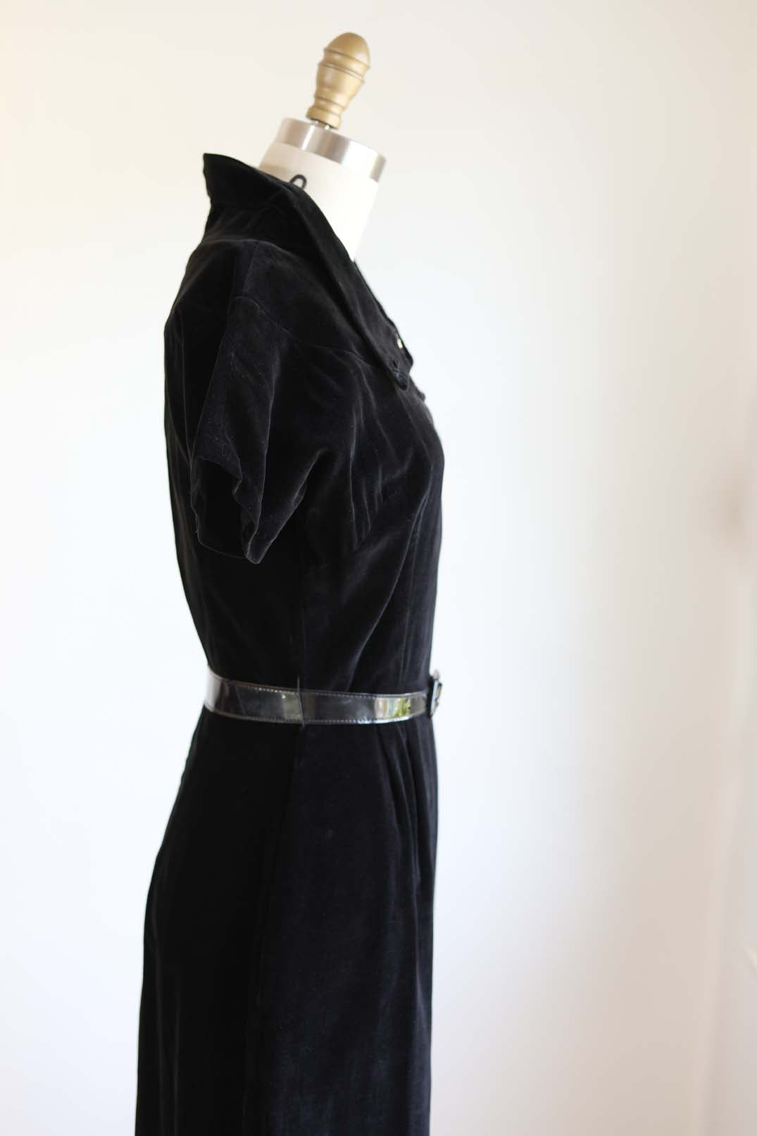 Vintage 1950s Cocktail Dress - Sophisticated Kitten-Soft Black Velveteen Wiggle Cocktail w Rhinestones Size M