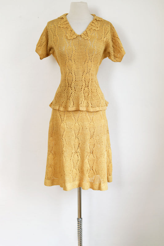 Vintage 1930s to 1940s Crochet Knit Dress Suit - Honey Cotton Hand-Crochet Knitwear Deco Blouse + Skirt Size S - M