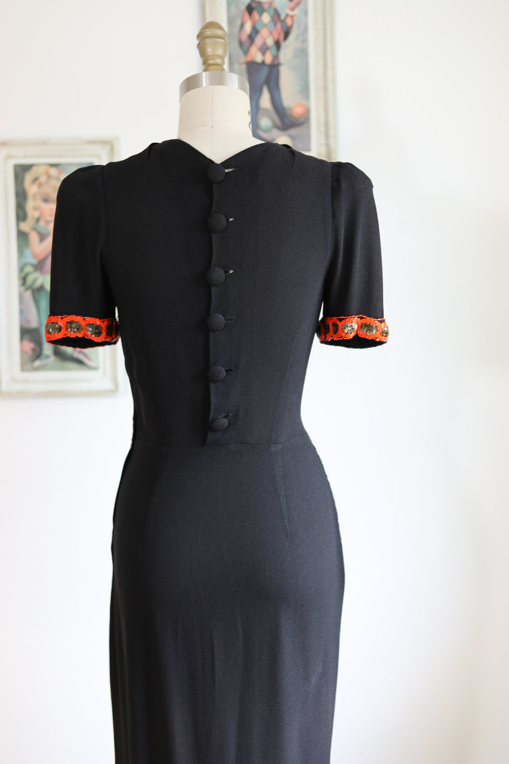 Vintage 1930s to 1940s Dress - SPOOKY SEASON-READY Black Crepe Goth Doll w Orange Bead + Sequin Pockets Size XS to S