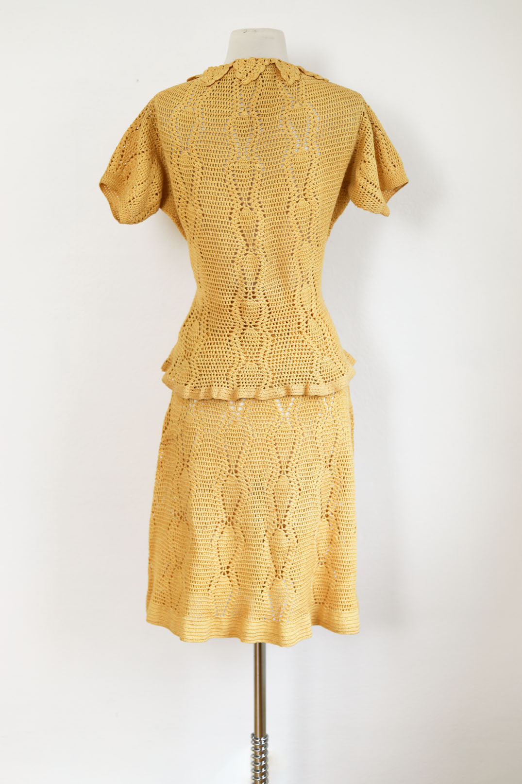 Vintage 1930s to 1940s Crochet Knit Dress Suit - Honey Cotton Hand-Crochet Knitwear Deco Blouse + Skirt Size S - M