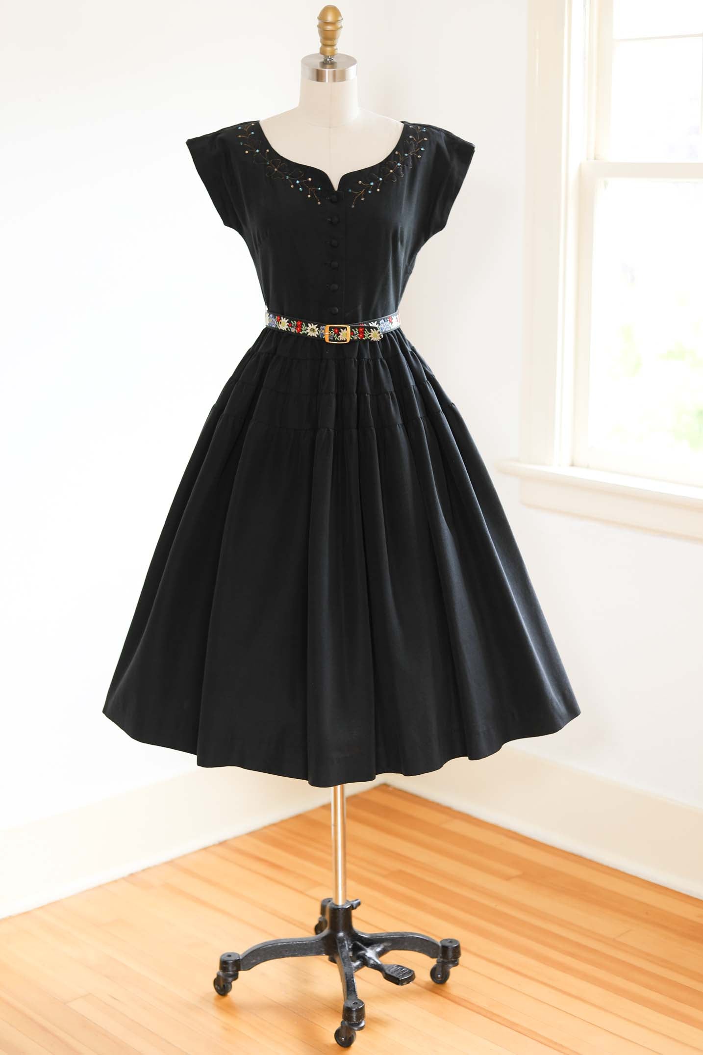 Vintage 1950s Shirtwaist Dress - LUCKY CLOVER Black Vicky Vaughn Party Dress w Gilt Embroidery + Rhinestones Size XS to S