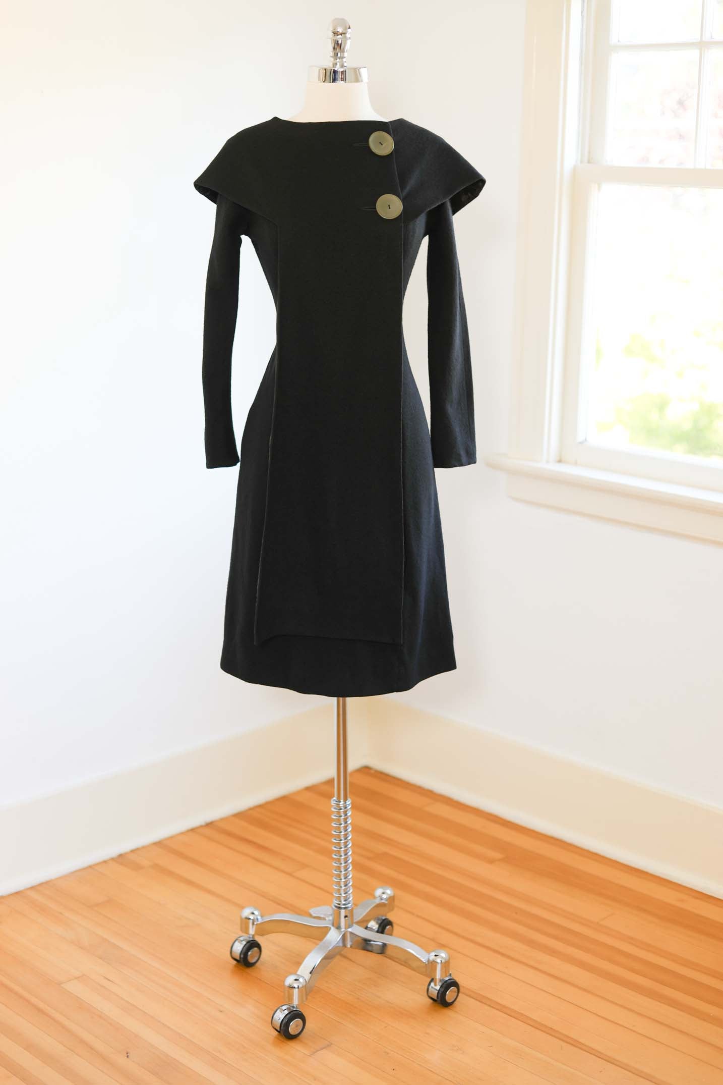 Vintage 1960s AVANT GARDE Knit Dress - MONASTIC Black Wool Princess Seam Knitwear 2-Piece Dress w Huge Buttons Size S to M