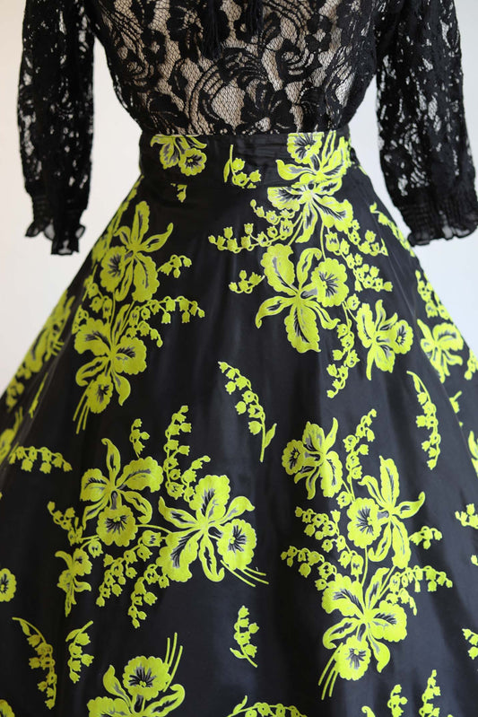 Vintage 1950s Skirt - EYE-POPPING Black Taffeta + Lurid Chartreuse Green Flocked Daffodil Flowers Size XS to S