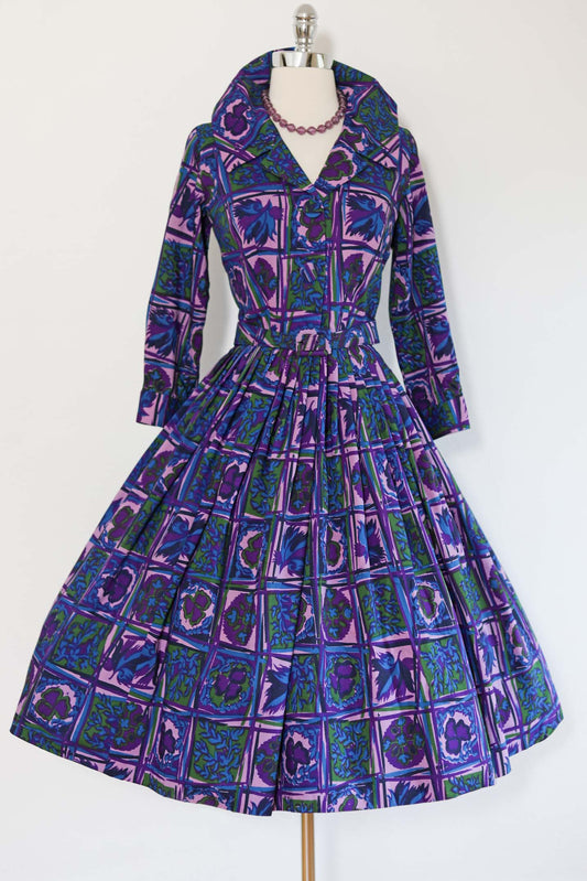 Vintage 1950s Dress - BOLD SATURATED Lavender, Emerald, Violet Framed Flowers Print Shirtwaist Size S to M