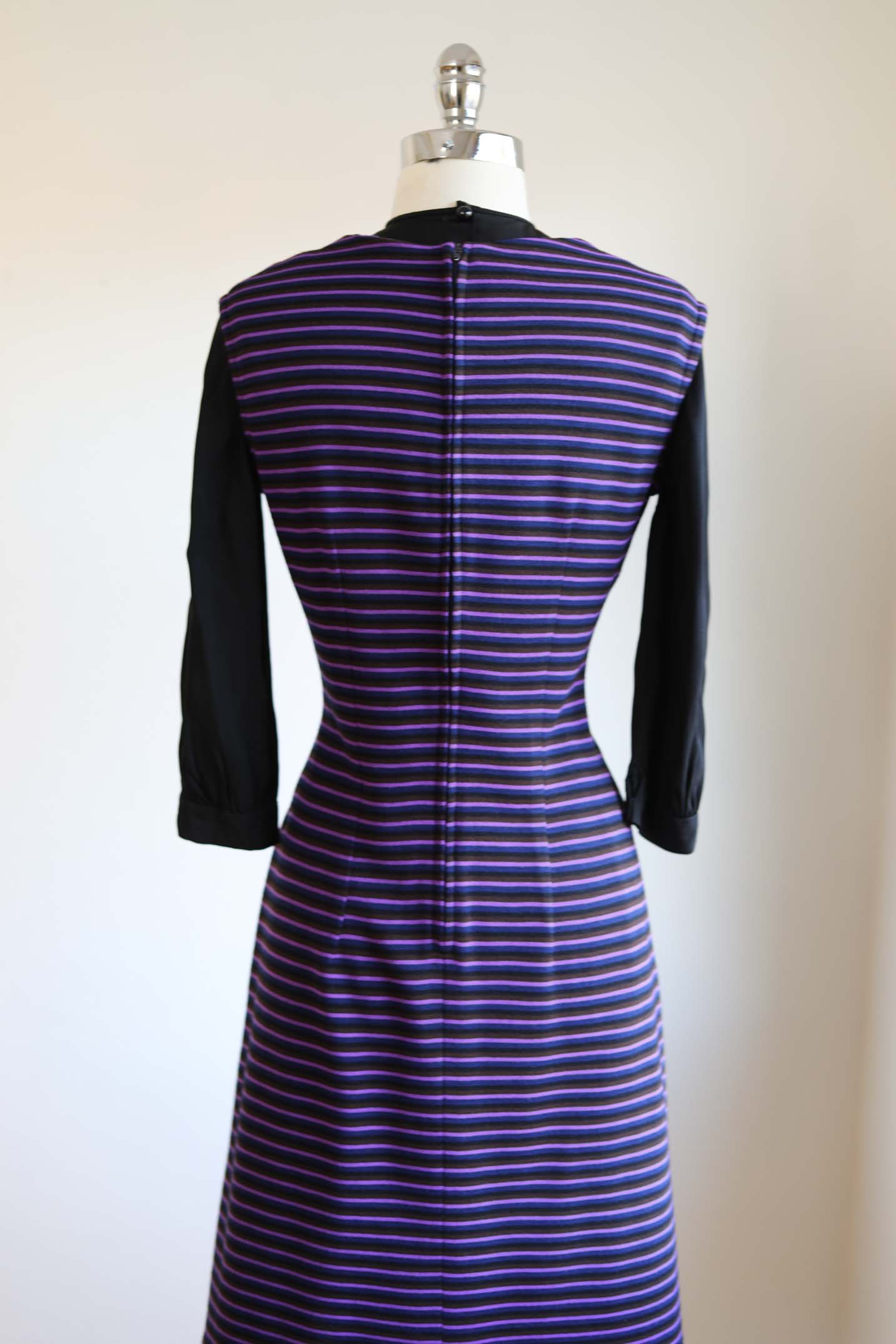 Vintage 1960s Striped Knit Jumper Dress - FAB Black Violet Knitwear Cozy Dress Size M to L