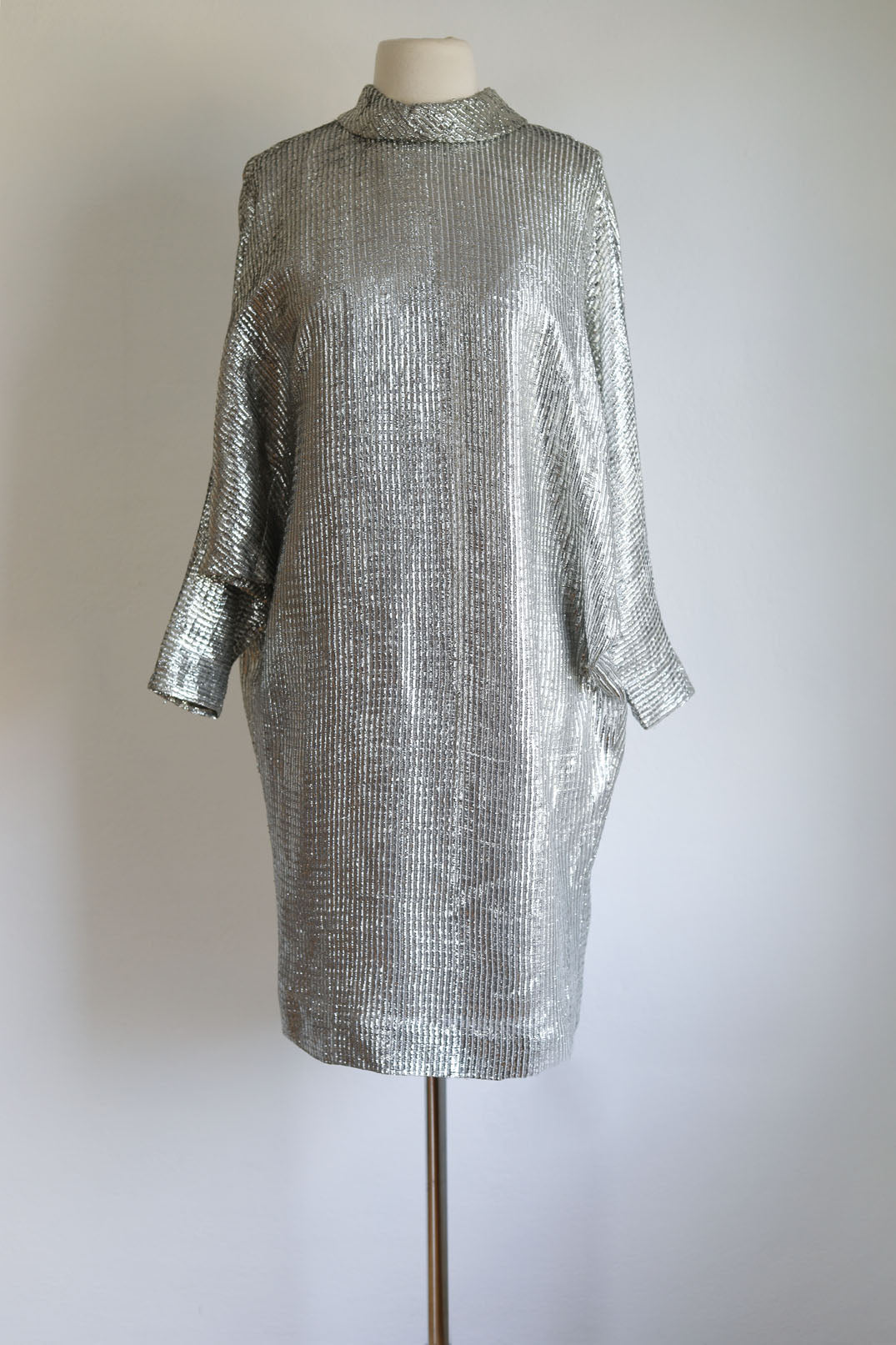 Vintage 1960s Silver Tinsel Lurex Dress - Glittering Avant-Garde Designer Midcentury Modern Cocktail Party Dress Size S (Potentially to L)