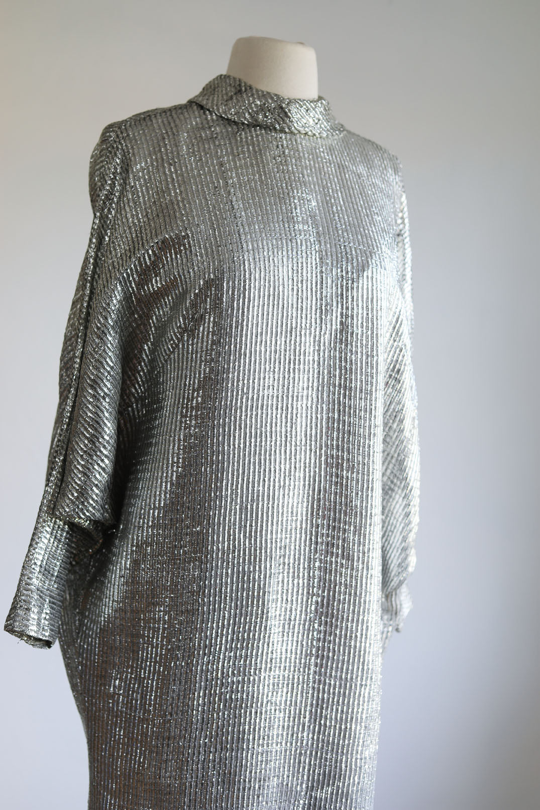 Vintage 1960s Silver Tinsel Lurex Dress - Glittering Avant-Garde Designer Midcentury Modern Cocktail Party Dress Size S (Potentially to L)