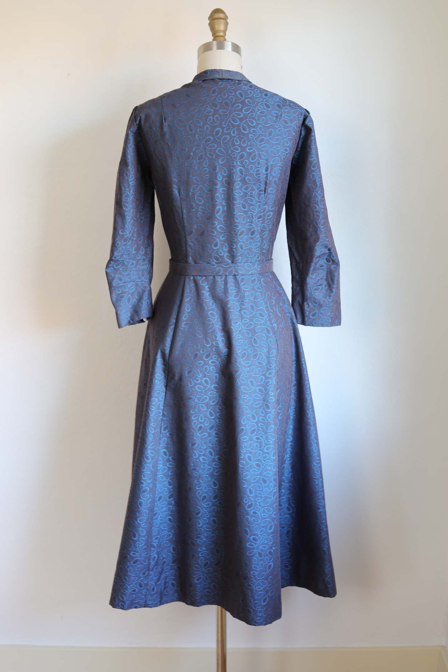 Vintage 1940s to 1950s Party Dress - MESMERIZING Electric Blue Loop-de-Loop Design Dress Size M - L