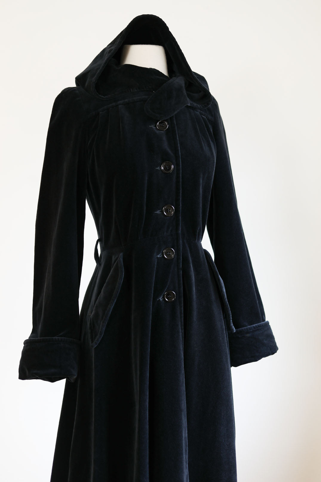 Vintage 1970s Velvet Coat w Hood - Black Gothic Dream HOODED Full Skirt Overcoat Size XS to S