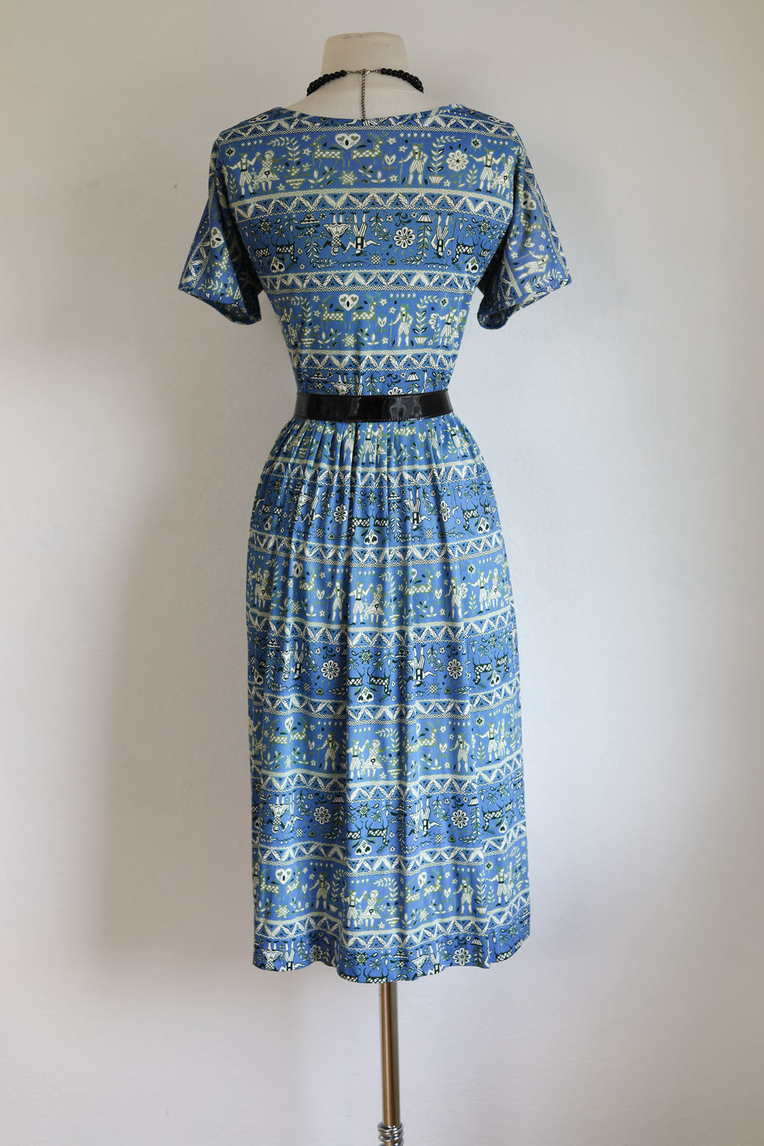 Vintage 1950s Dress - Volup! Tiffany Traveler Jersey Shirtwaist w Delphite + Olive Midsommar-esque Folk Reindeer Print Size L to XL