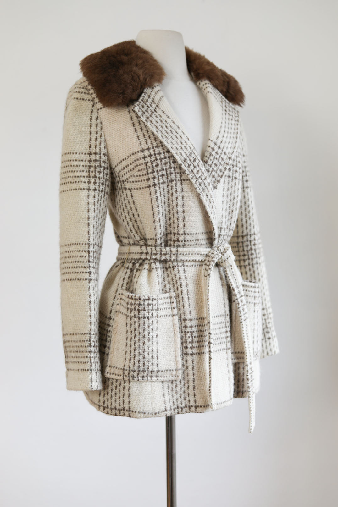 Vintage 1960s to 1970sp Icelandic Wool Princess Coat - Darling Neutral Cream + Tan "Icewool" Designer Car Coat w Belt Size S to M