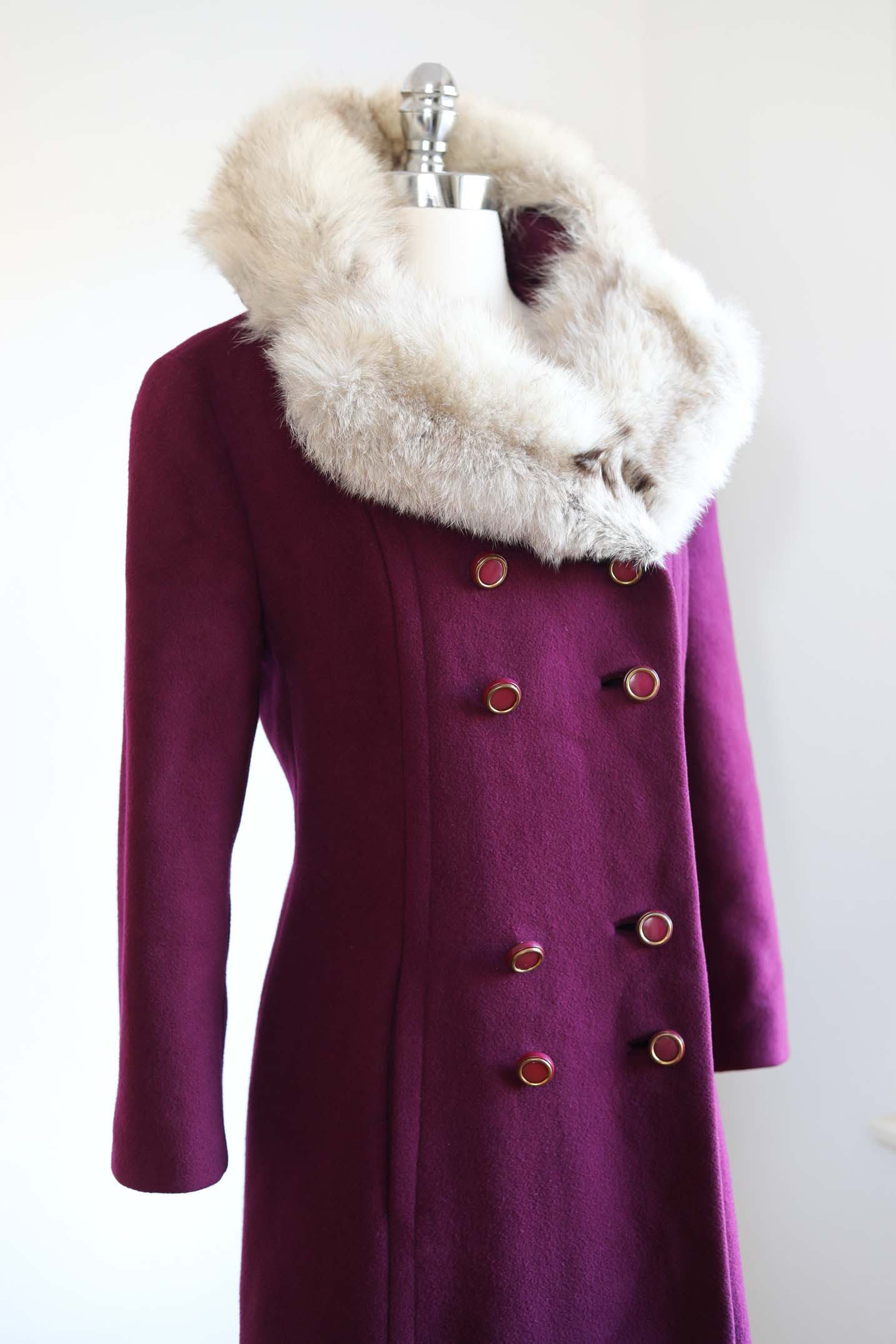 Vintage 1960s PLUM Princess Coat - RARE Arctic Fox Fur + Wool Sculpted Coat w Pockets Size M