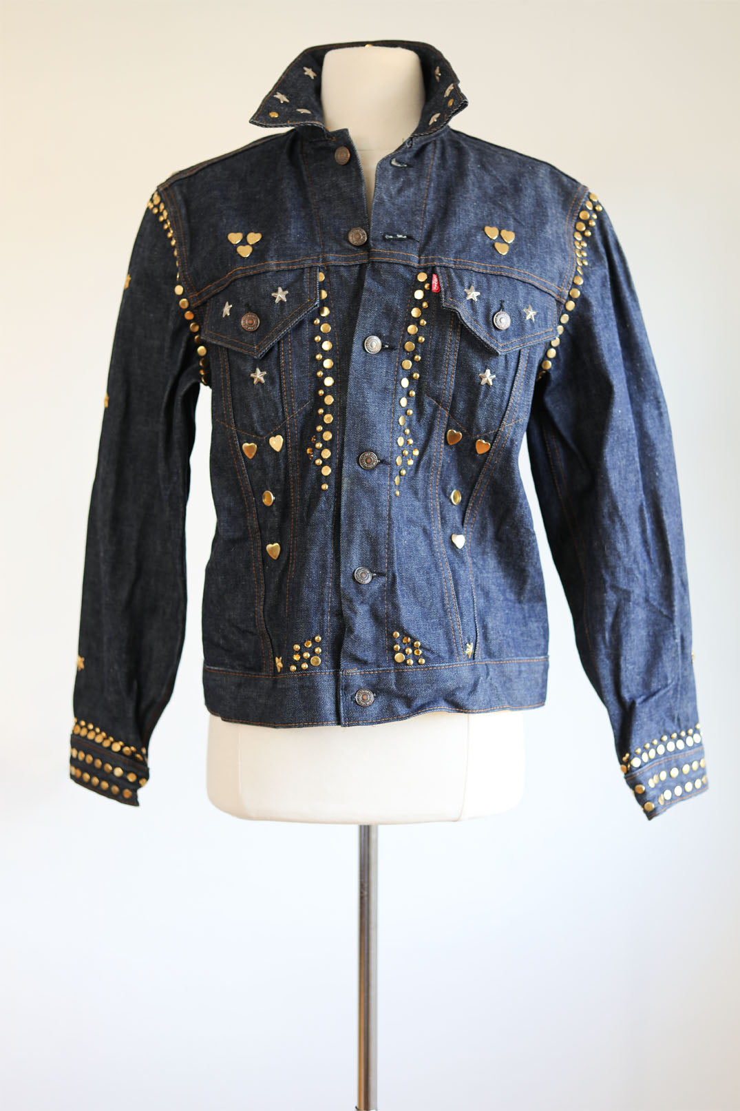 Rare Vintage 1970s Levi's Type III Denim Jacket - Deadstock + Custom Embellished w Studs "Aquarius" Trucker Size M