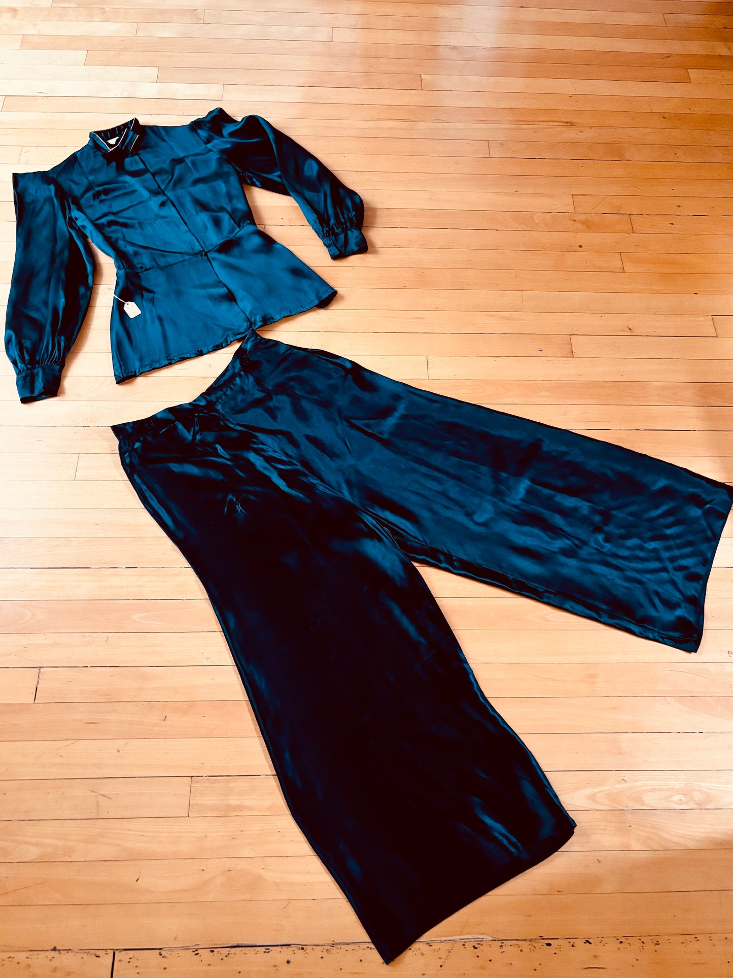Vintage 1930s to 1940s Wide Leg Pajama Set - NOS! Glossy Black Satin w Gold Bowtie Jacket Palazzo Pants Size M to L