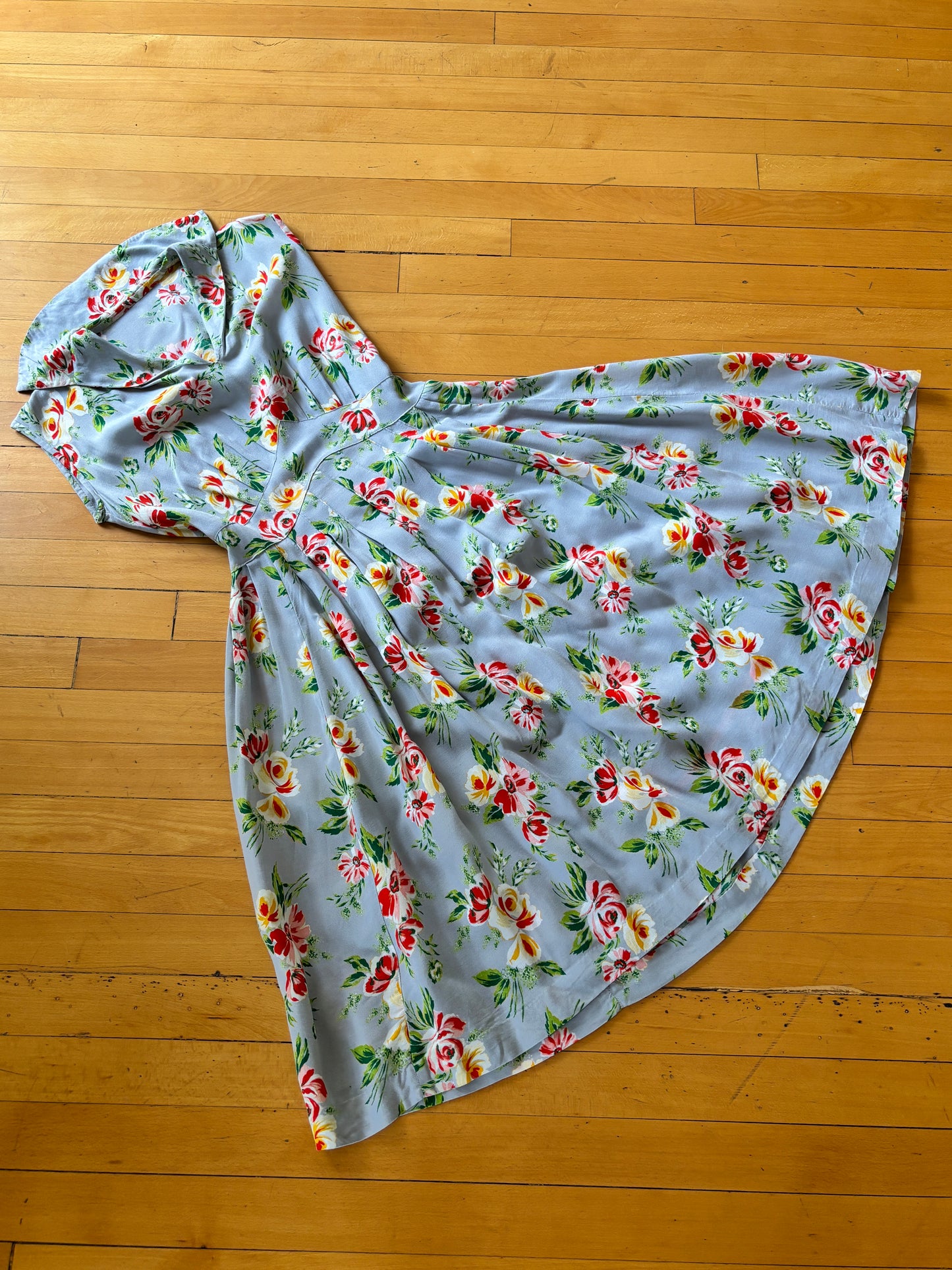Vintage 1930s Dress - Swingy Rayon Rose Print Sleeveless Tropical Brights Sundress Size S to M