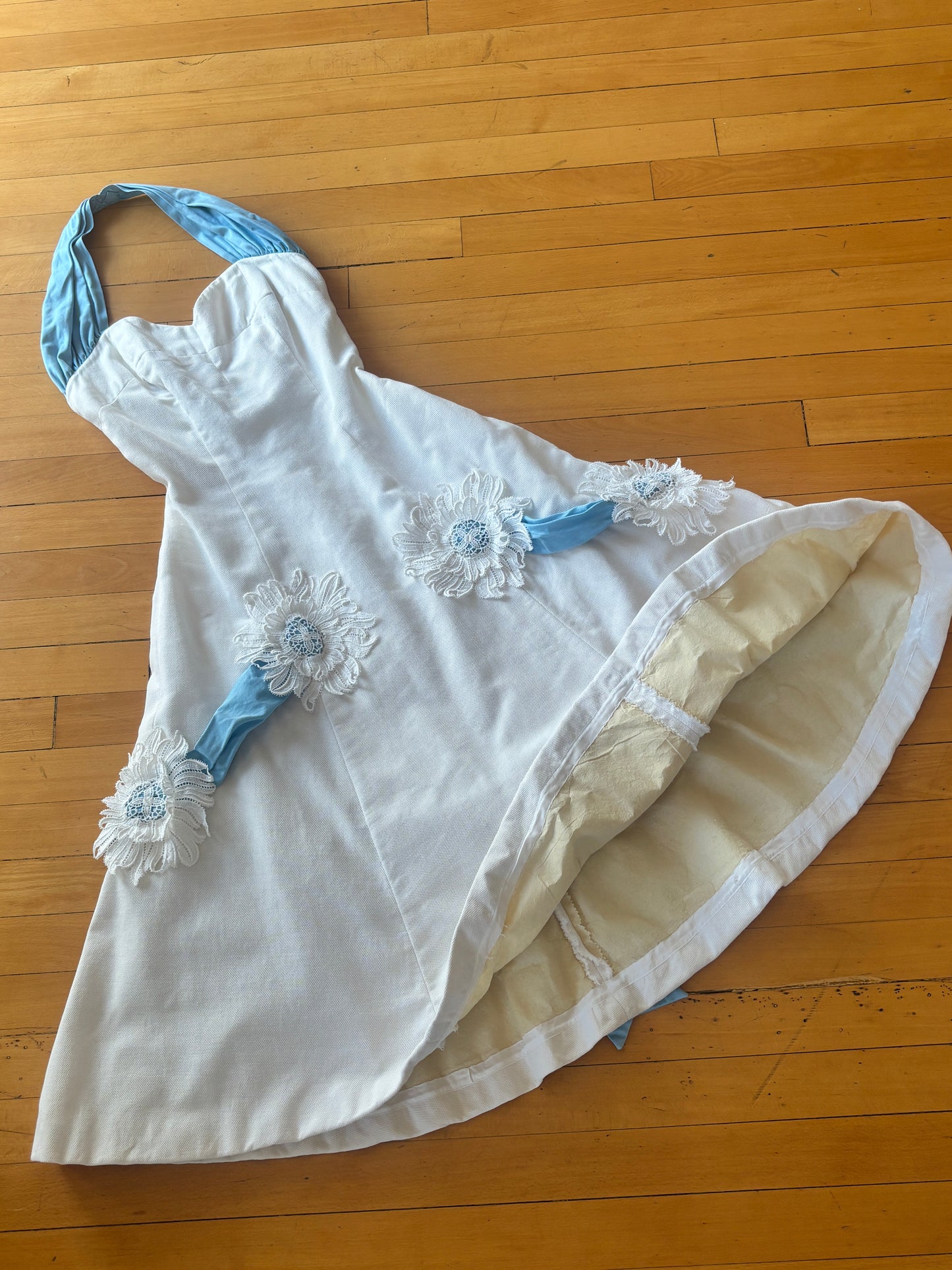 Vintage 1950s Dress - Stellar Designer Margaret Newman Cotton Halter Sundress w Floral Appliqués Size S
