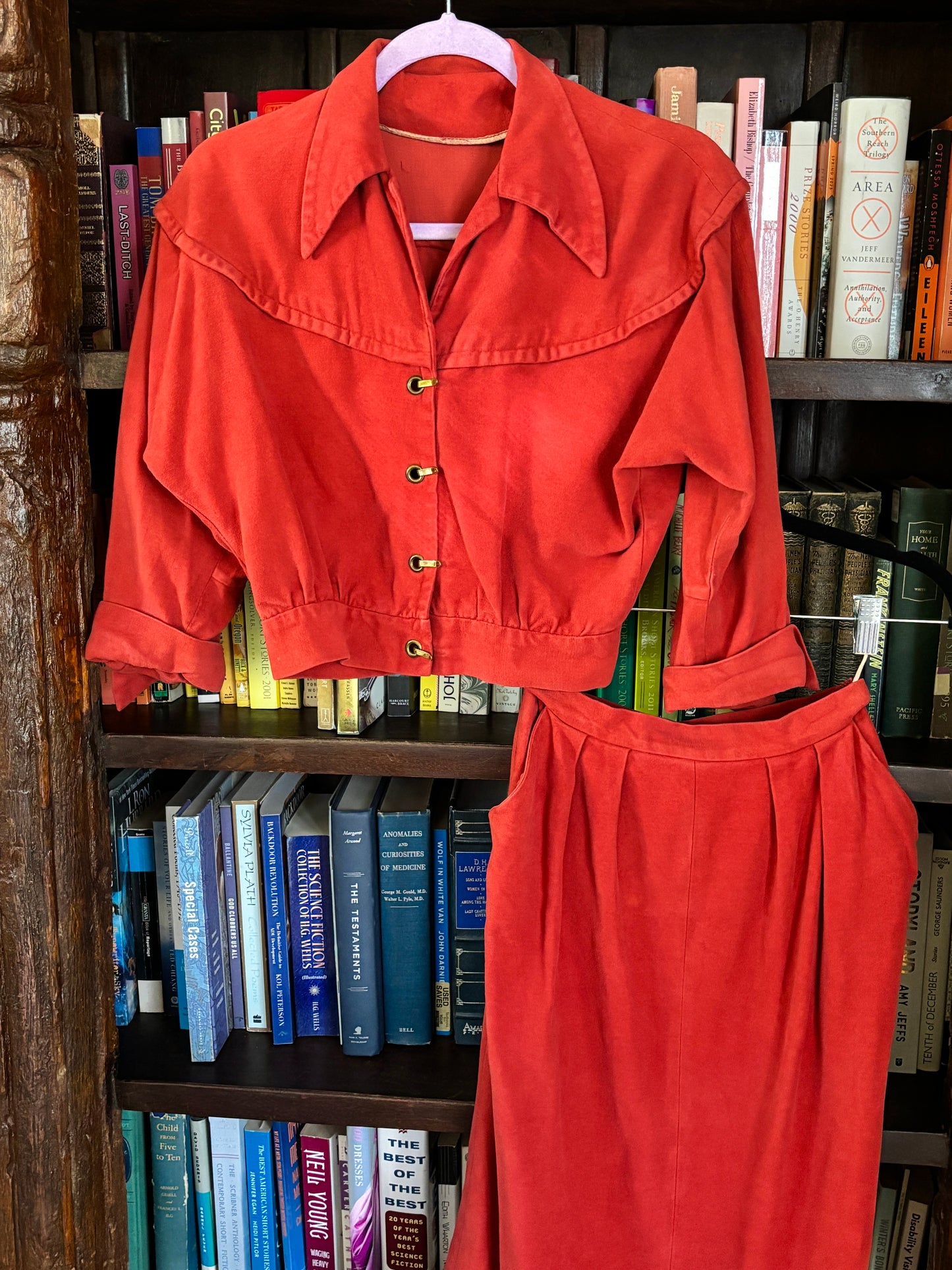 Vintage 1940s to 1950s Suit - Rare! Spectacular Auburn Spice Rayon Velour w Brass Clasps Jacket + Pencil Skirt Size XS to S