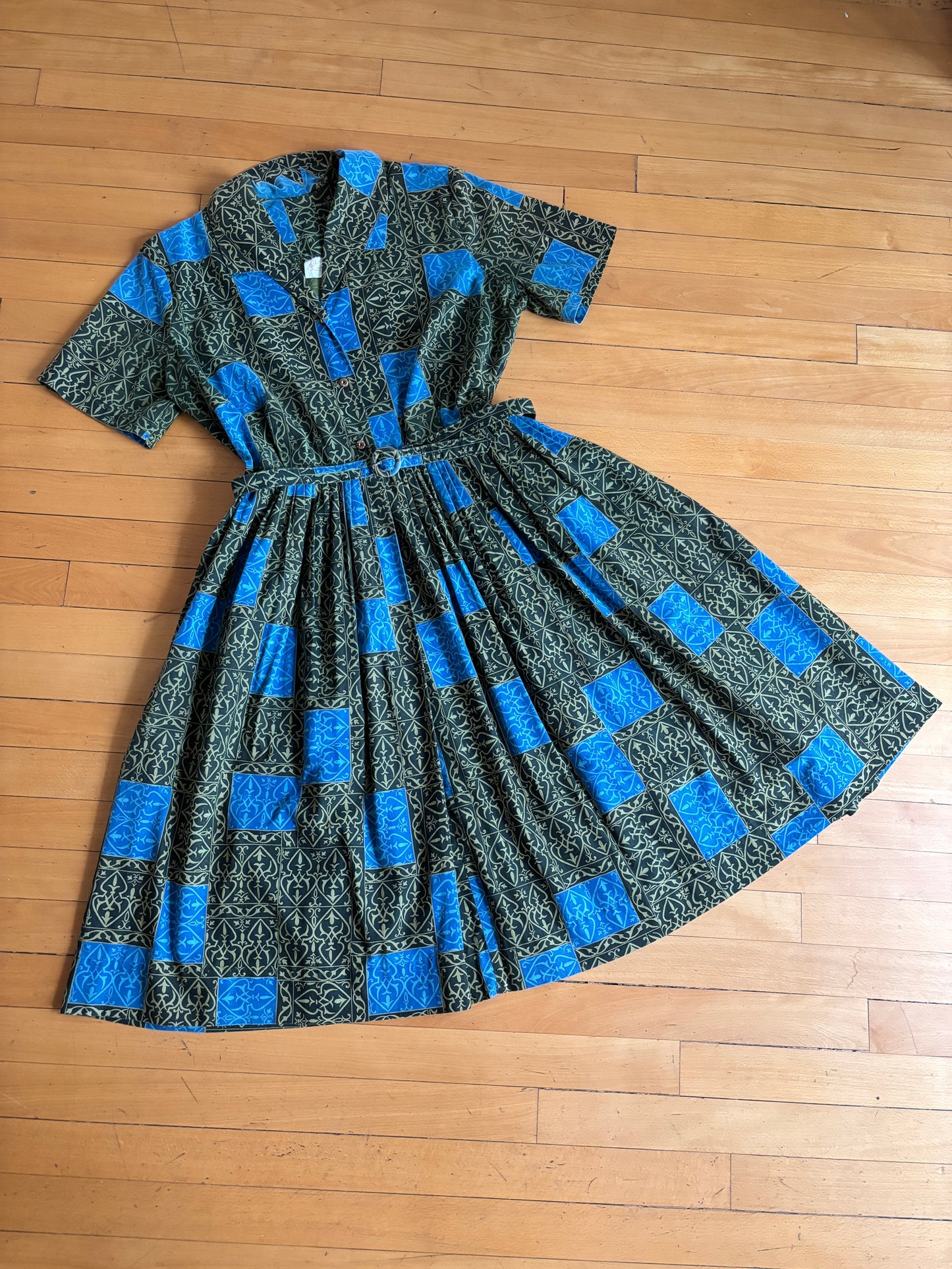 Vintage 1950s Dress - Volup! Black Blue Olive Heraldic Iron Gate Print Cotton Shirtwaist Size L to XL