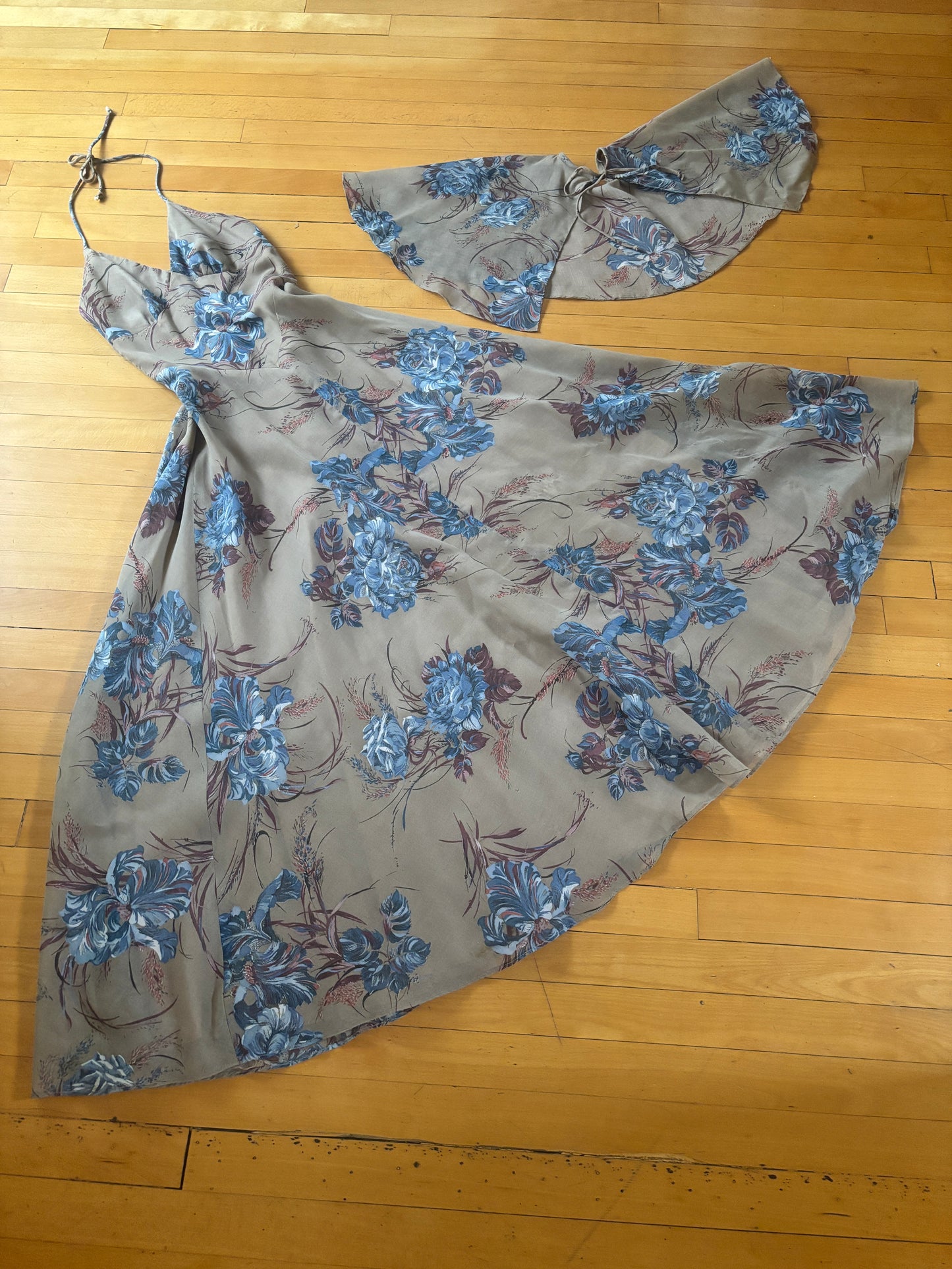 Vintage 1970s Sundress + Cape - Gauzy Cotton Tan w Blue Irises Peonies 1930s Inspo Summer Halter Gown Dress Size XS
