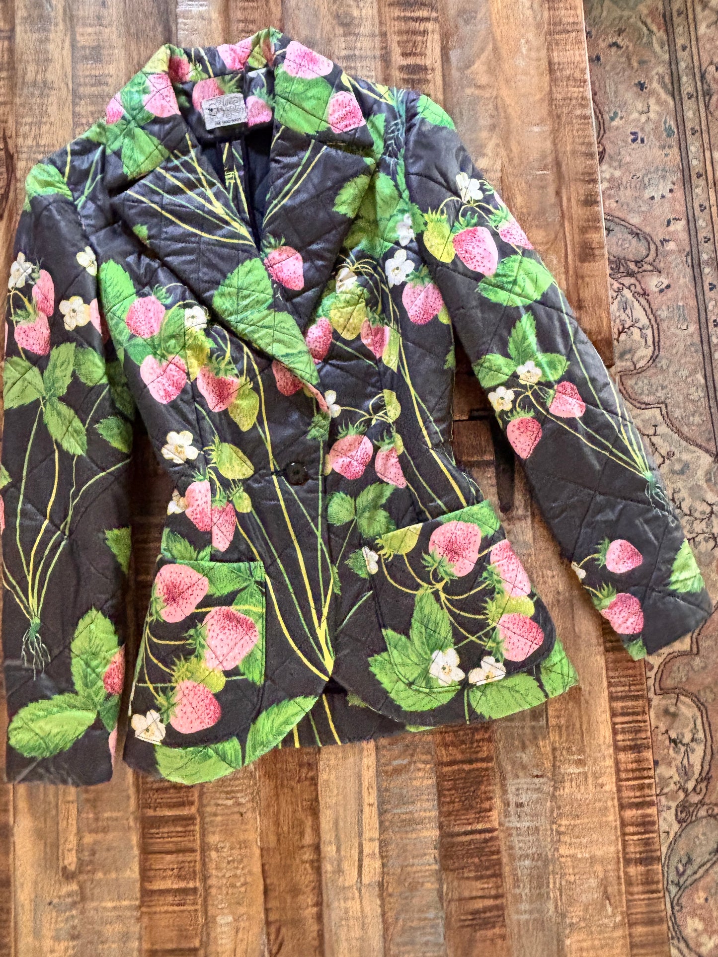 Vintage 1970s Quilted Jacket - Very Special Artsy "The Yard Birds" Black Chintz Cotton w Botanical Strawberry Print Size S to M