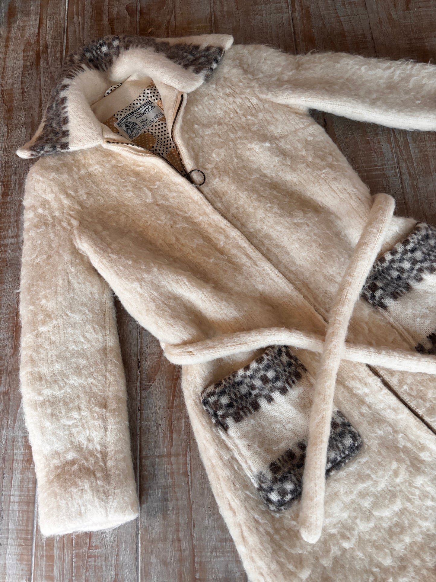 Vintage 1960s to 1970s Icelandic Wool Coat - Darling Neutral Cream + Greige "Icewool" Designer Car Coat w Belt Size M