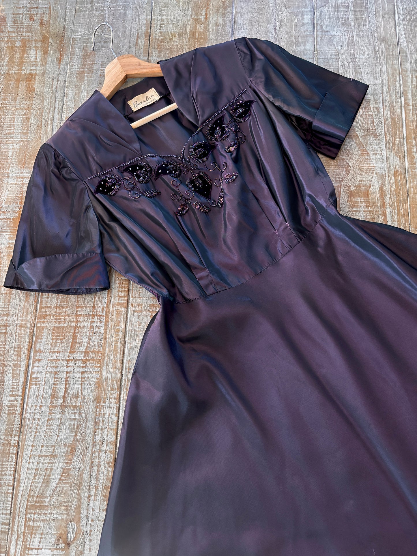 Vintage 1940s Dress - Exceptional Deep Violet Silk Taffeta + Velvet Cocktail Party Dress w Beaded Leaves Size M to L