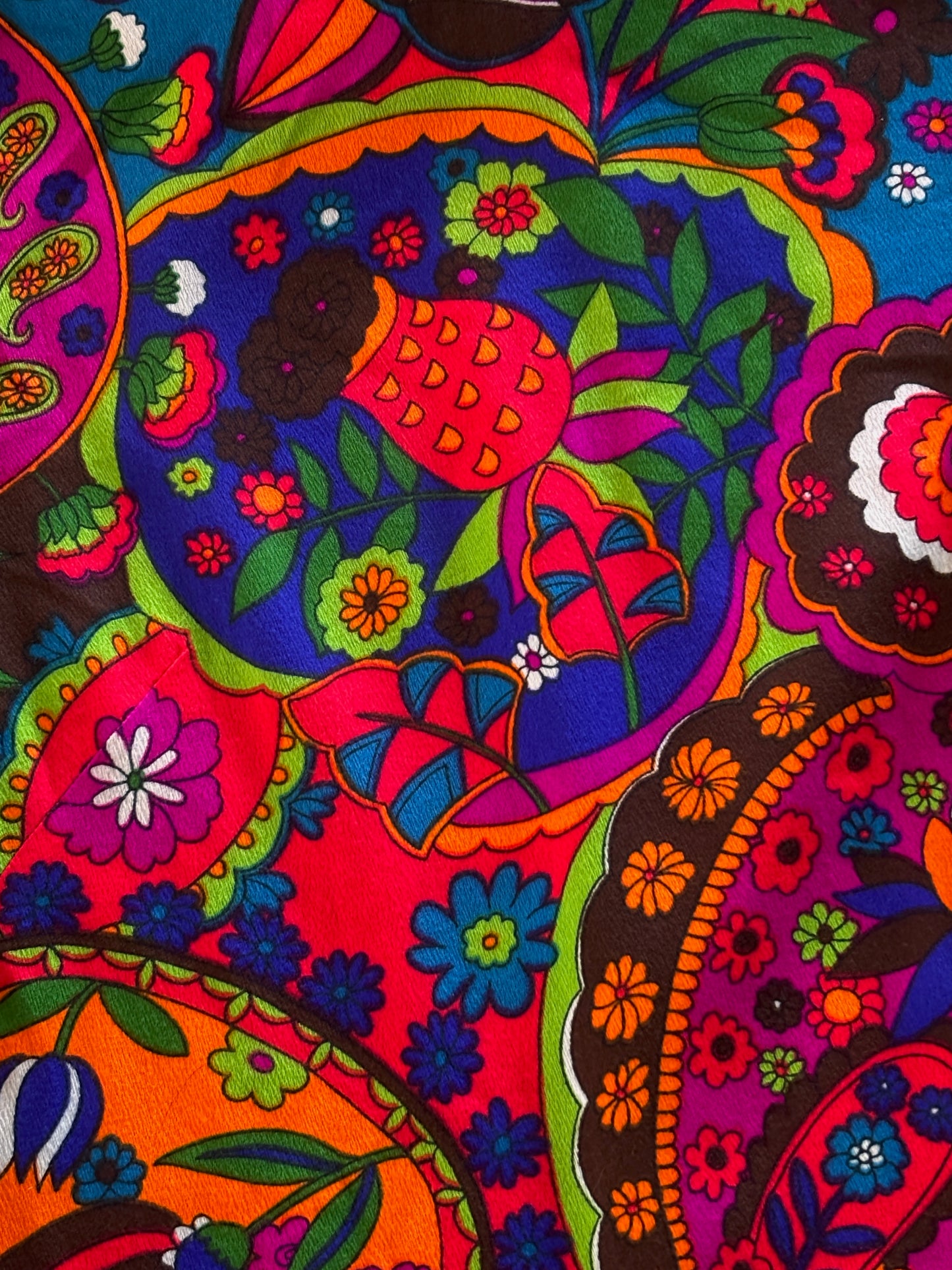 Vintage 1960s Mini Dress - Vibrant Psychedelic Acid Neon Barkcloth Mod Dolly w Angel Bell Sleeves Size S