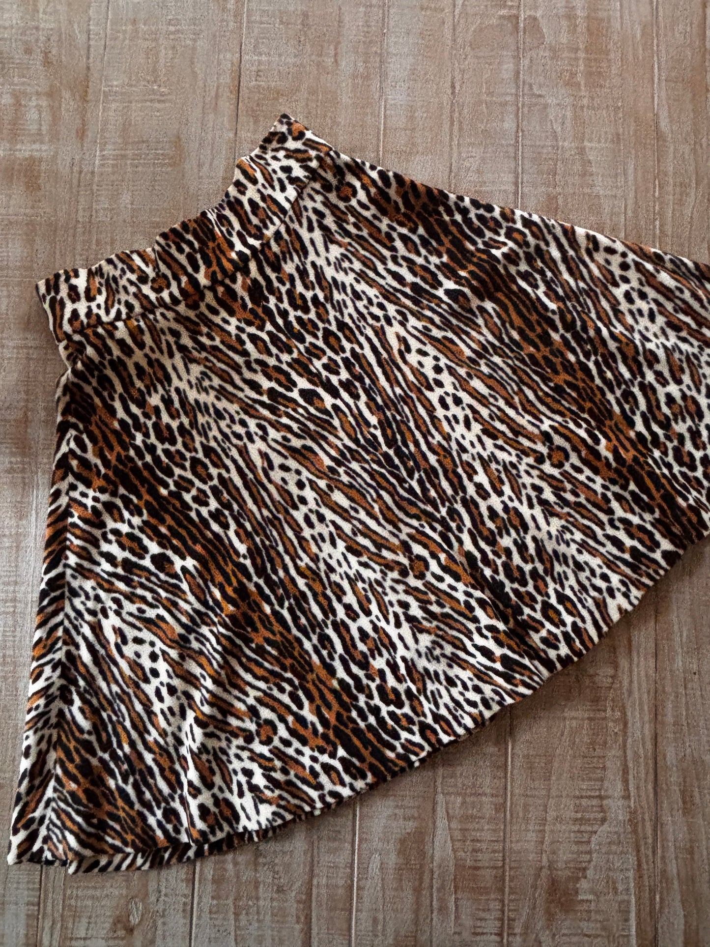 Vintage 1960s Leopard Print Mini Skirt - Faux Fur Mod Button-Up Mini Rare Animal Print Size M