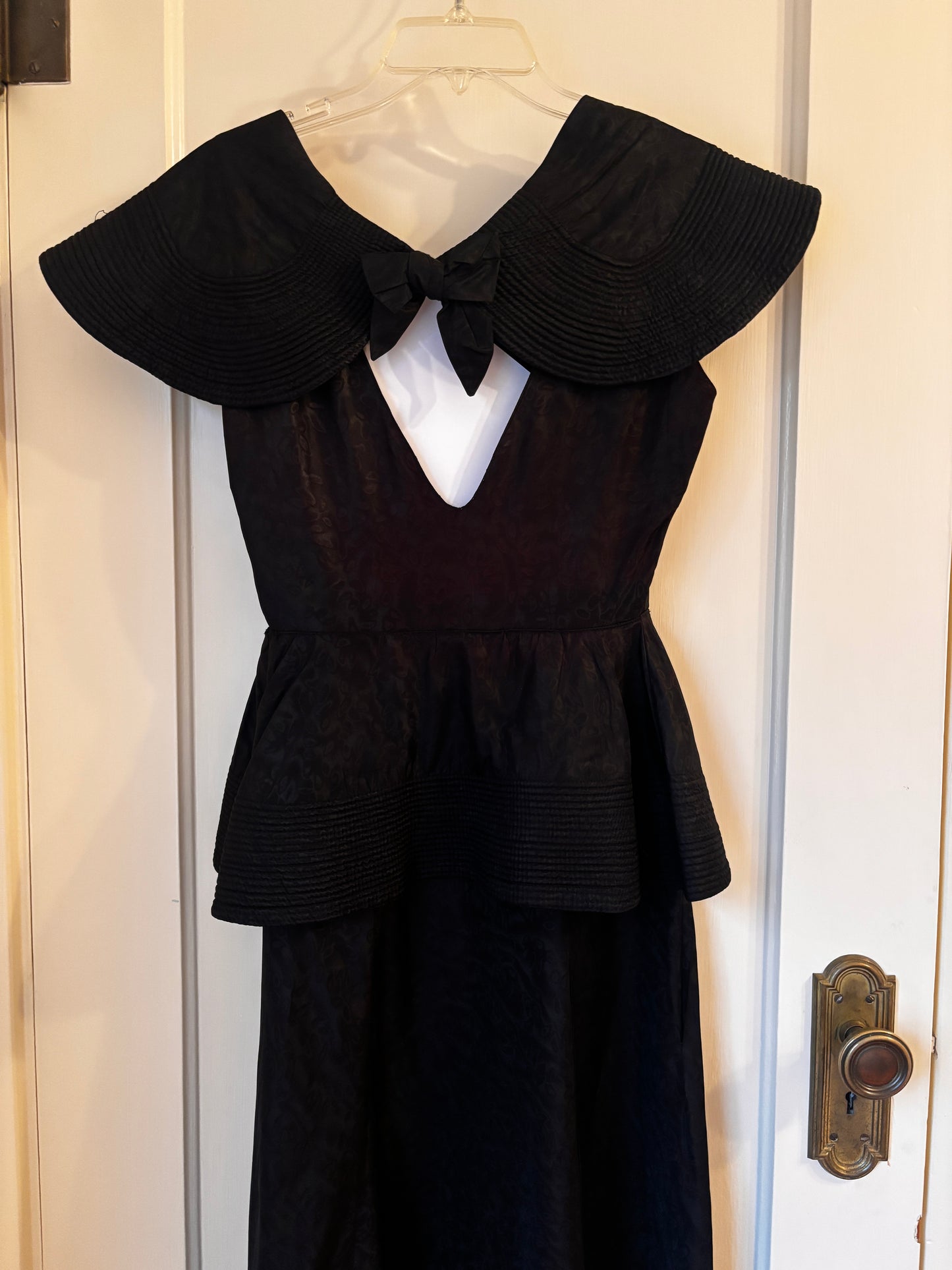 Vintage 1930s Evening Dress - Black Moiré Red Carpet Gown w Caged Capelet Size XS to S