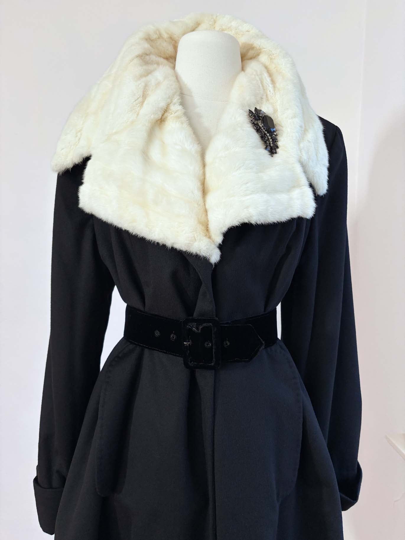 Vintage 1940s Princess Coat - MAGNIFICENT High Contrast Winter White Ermine Fur + Cashmere Swing Car Coat Size M - L