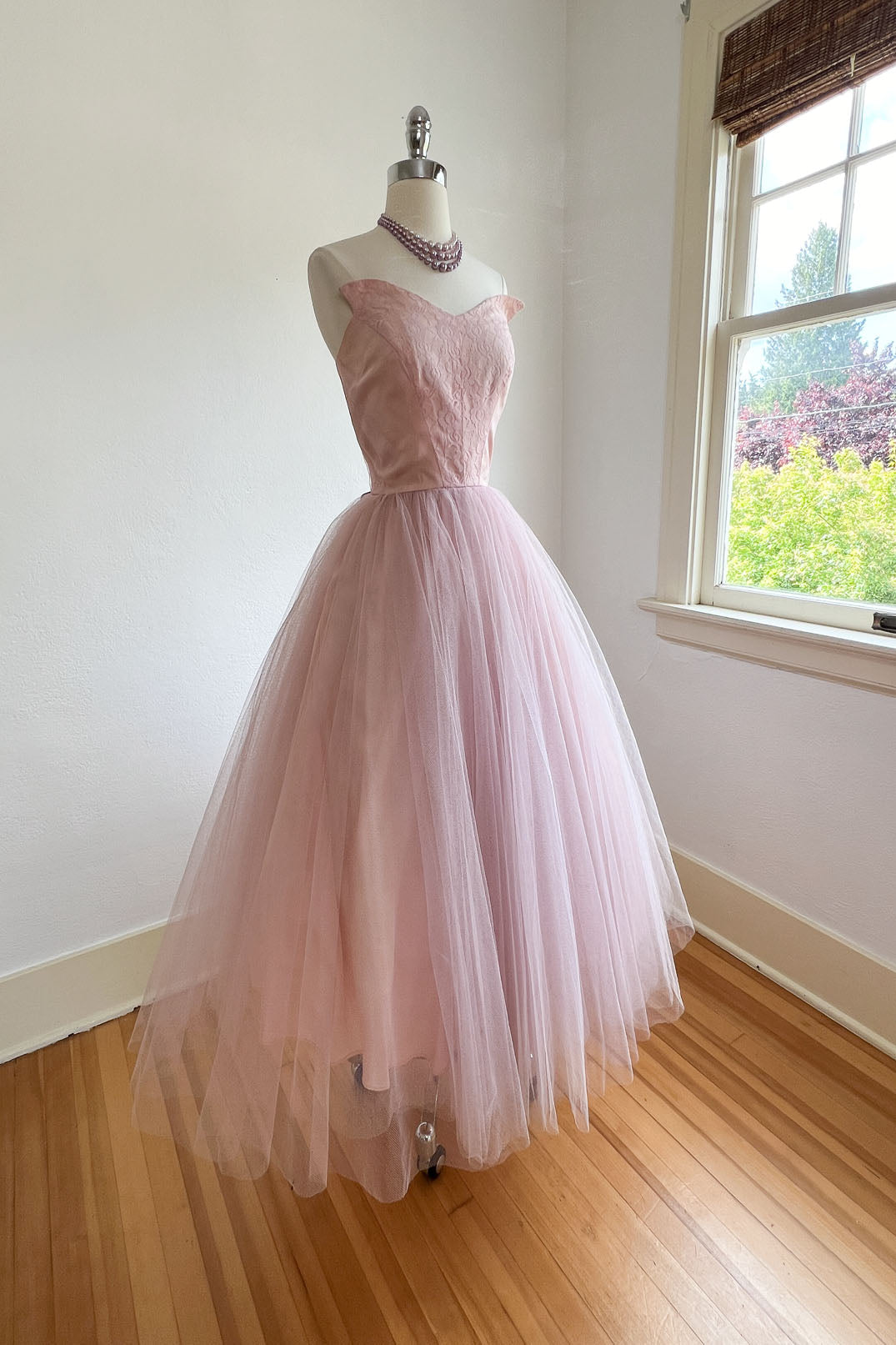 Vintage 1950s Dress - SWEET w an EDGE Pastel Pink Tulle Lace Strapless Gown w Fanged Bust Size S