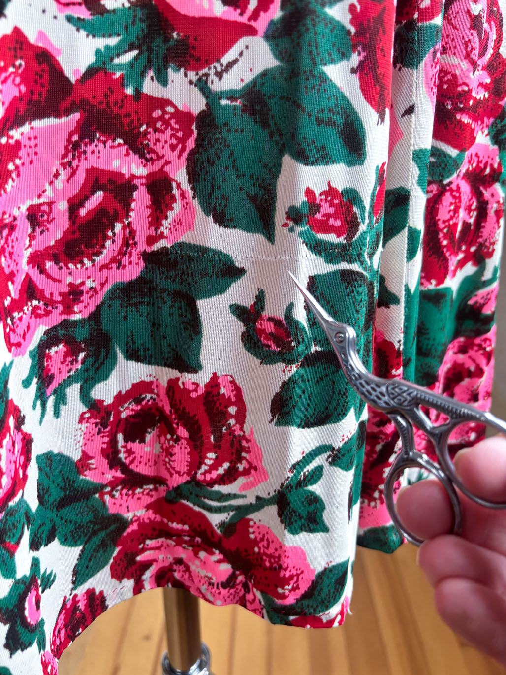 Vintage 1930s to 1940s Dress - Volup! Red Hot Pink Green Rose Print Rayon Jersey Gown w Galalith Belt Size XL