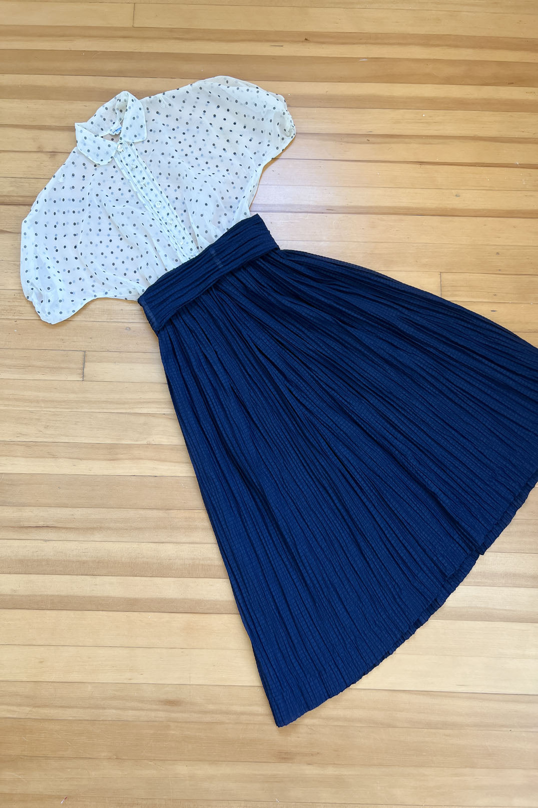 Vintage 1940s Dress - SPLENDID Summery Midnight Blue Polka Dot Sheer Nylon Balloon Sleeve Shirtwaist Size XS