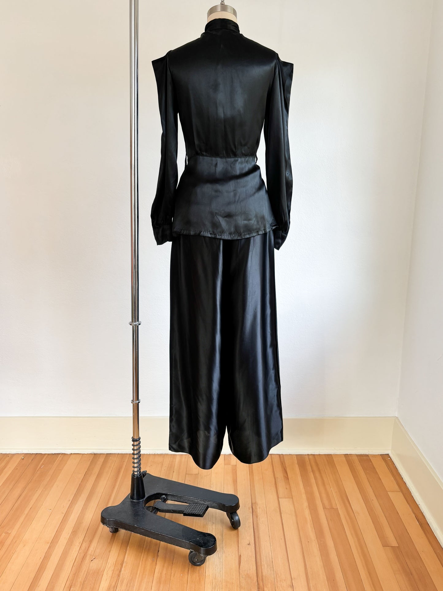 Vintage 1930s to 1940s Wide Leg Pajama Set - NOS! Glossy Black Satin w Gold Bowtie Jacket Palazzo Pants Size M to L
