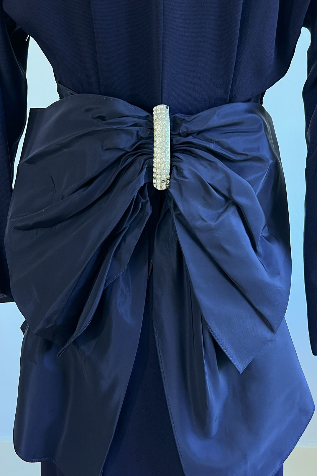 Vintage 1940s to 1950 Dress - BOMBSHELL Midnight Blue Rayon + Silk Taffeta Cocktail Dress w BIG Rear Bustle Bow Size M